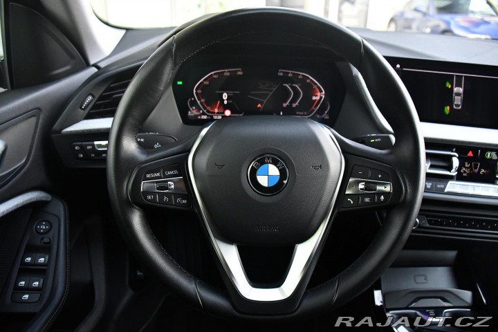 BMW 2 218d LED HUD CARPLAY 1M Č 2021