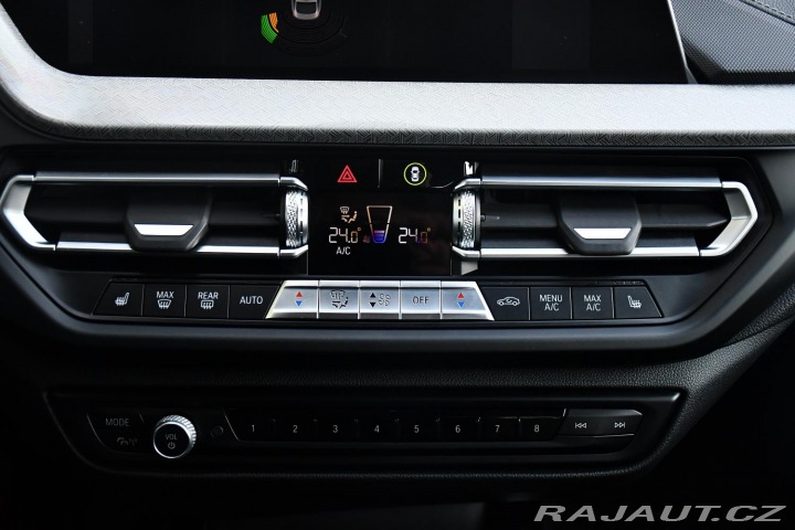 BMW 2 218d LED HUD CARPLAY 1M Č 2021