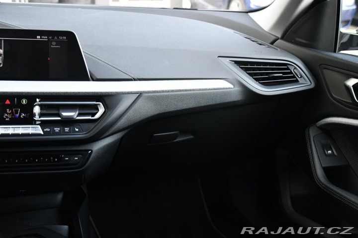 BMW 2 218d LED HUD REZERVACE 2021