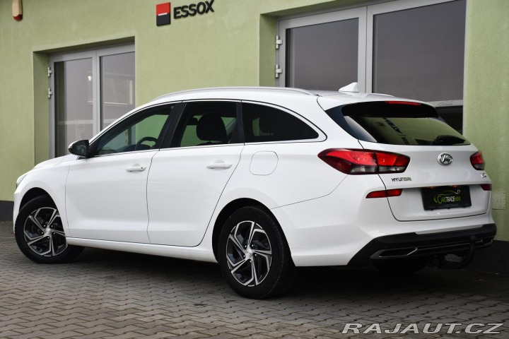 Hyundai i30 1.6CRDi TAŽNÉ 1M ČR 2022