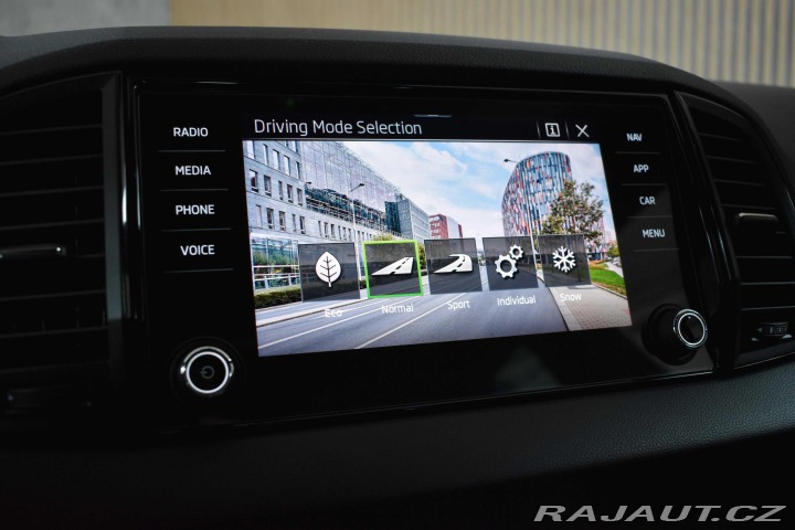 Škoda Karoq 2.0 TDI SPORTLINE*TAŽNÉ*Č 2021