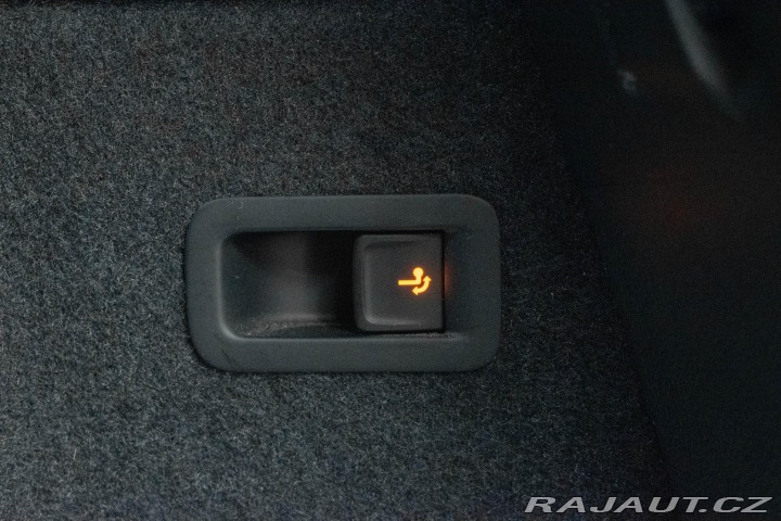 Škoda Karoq 2.0 TDI SPORTLINE*TAŽNÉ*Č 2021