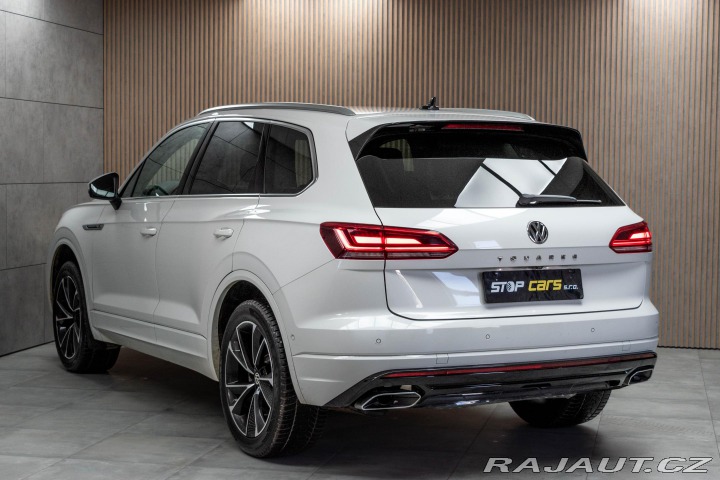 Volkswagen Touareg 3.0 TDI R-LINE REZERVACE 2019