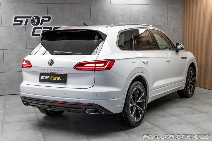 Volkswagen Touareg 3.0 TDI R-LINE*TAŽNÉ*WEBA 2019