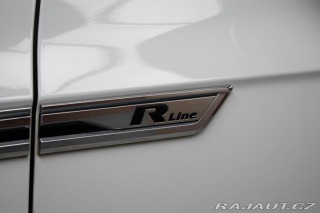 Volkswagen Touareg 3.0 TDI R-LINE*TAŽNÉ*WEBA 2019