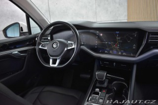 Volkswagen Touareg 3.0 TDI R-LINE*TAŽNÉ*WEBA 2019
