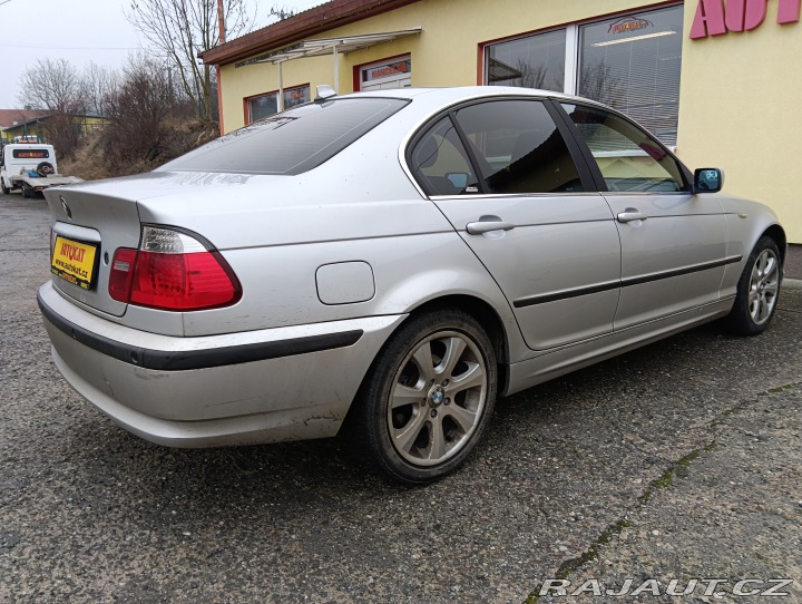 BMW 3 BMW Řada 3 325 xDrive 141 2003