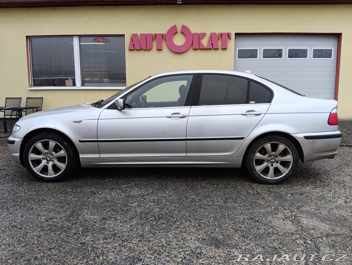 BMW 3 BMW Řada 3 325 xDrive 141 2003