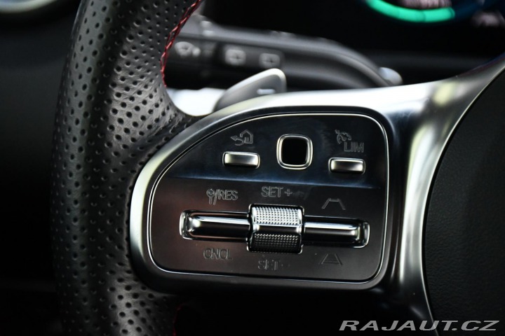 Mercedes-Benz EQB 300 AMG 4MATIC 13tis.KM 9 2024