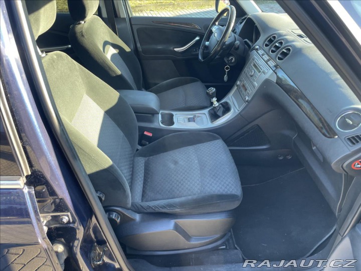 Ford Galaxy 2,0 TDCI 103kw Ghia 7míst 2006