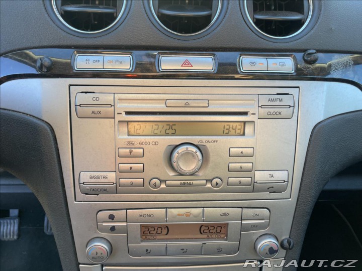 Ford Galaxy 2,0 TDCI 103kw Ghia 7míst 2006