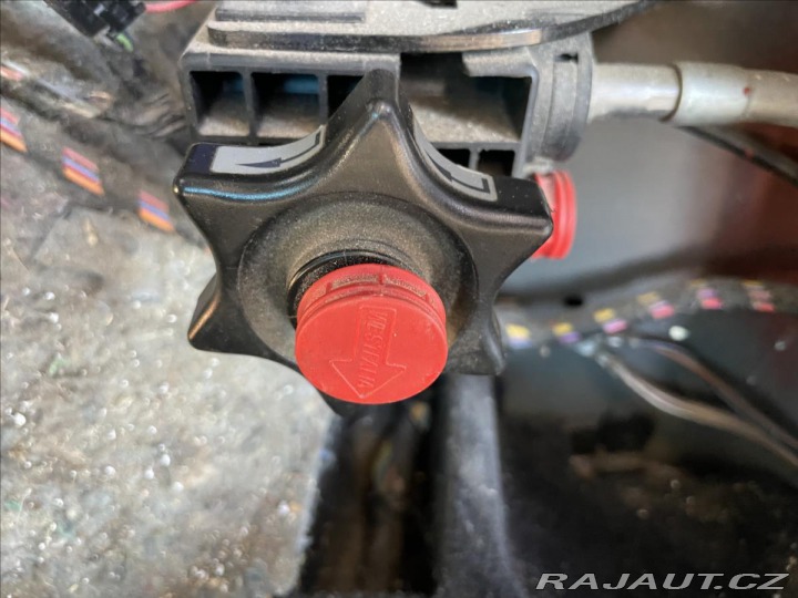 Ford Galaxy 2,0 TDCI 103kw Ghia 7míst 2006