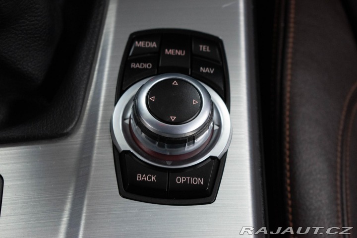 BMW X4 xDrive20d REZERVACE 2015