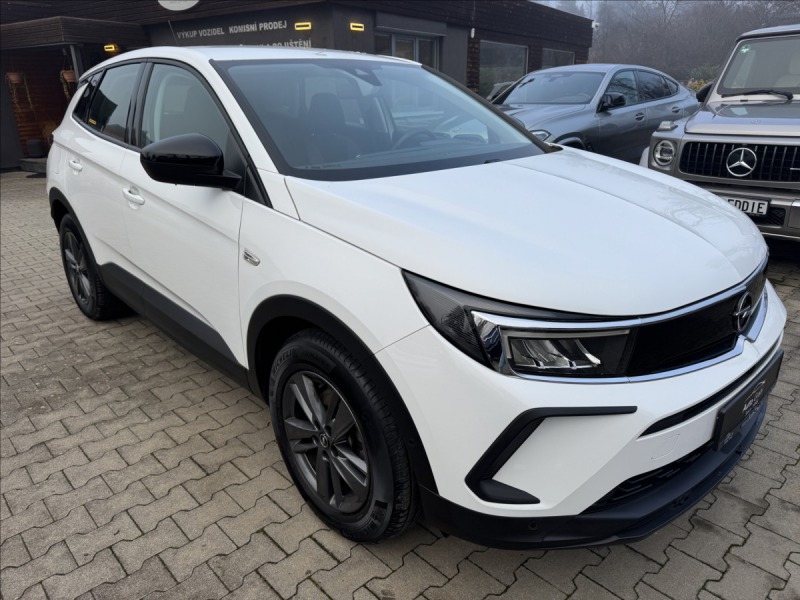 Opel Grandland 1.2 Turbo 130k MT6
