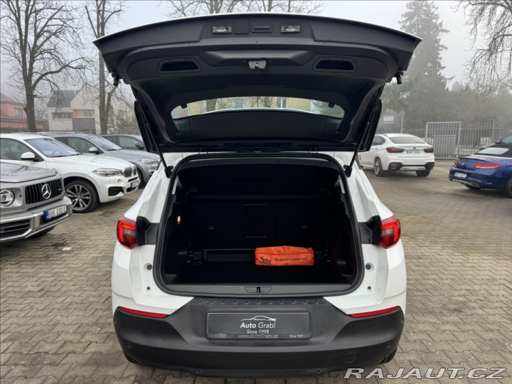 Opel Grandland 1.2 Turbo 130k MT6 2023