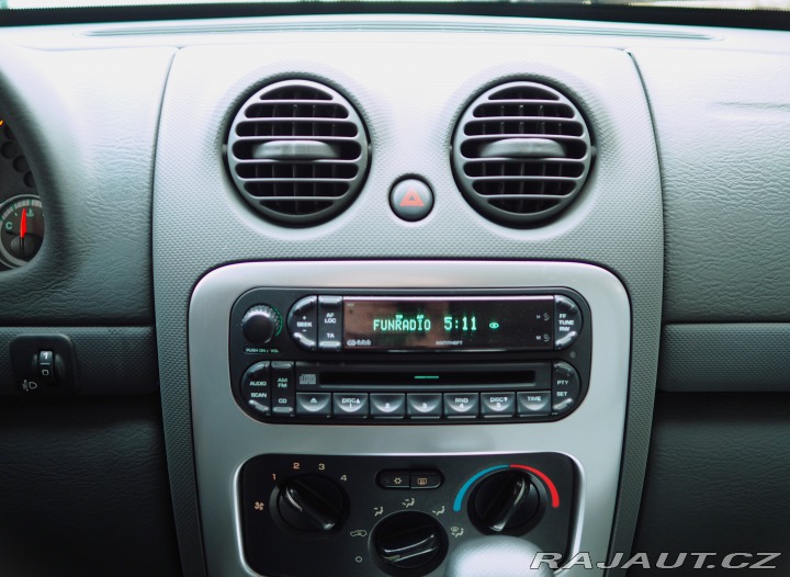 Jeep Cherokee 2.8CRD 120kW,A/T,4X4,ITAL 2006