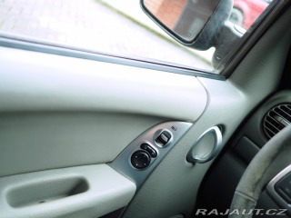 Jeep Cherokee 2.8CRD 120kW,A/T,4X4,ITAL 2006