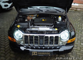 Jeep Cherokee 2.8CRD 120kW,A/T,4X4,ITAL 2006