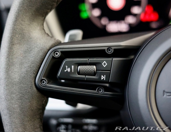 Porsche Cayenne 3.0 V6 Coupe E-Hybrid 34 2024