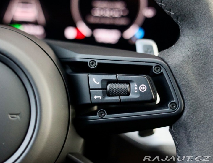 Porsche Cayenne 3.0 V6 Coupe E-Hybrid 34 2024