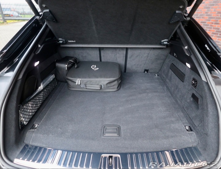 Porsche Cayenne 3.0 V6 Coupe E-Hybrid 34 2024