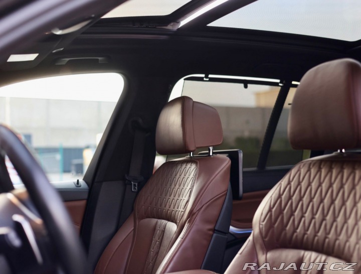 BMW X5 45e xDrive M SPORT | Sky 2020