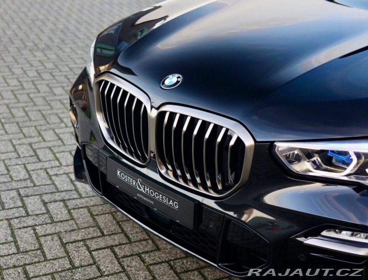 BMW X5 45e xDrive M SPORT | Sky 2020