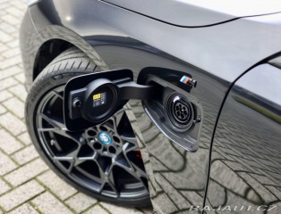 BMW 5 Touring 550e xDrive | M 2025