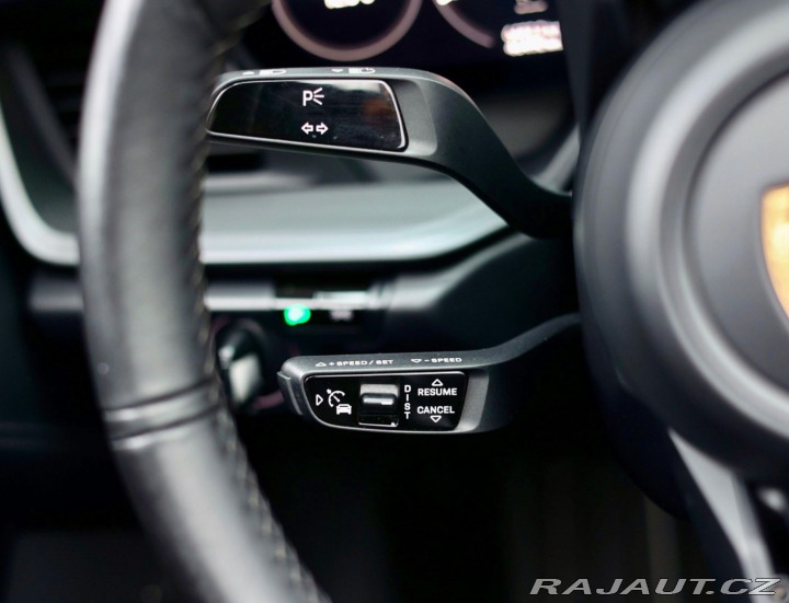 Porsche Ostatní modely 911 Carrera Cabrio 4 S | Zdvih - 360kamera 2019