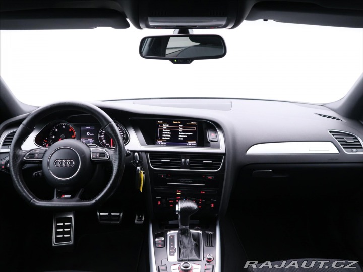 Audi A4 3,0 TDI Aut. S-line quatt 2012