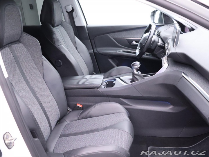 Peugeot 3008 2,0 HDI 110kW Allure LED 2017