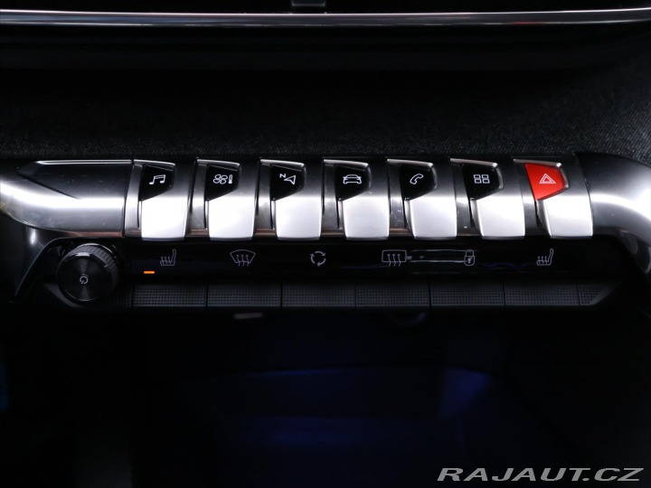 Peugeot 3008 2,0 HDI 110kW Allure LED 2017