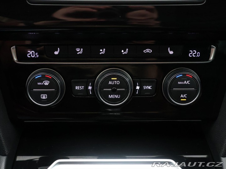 Volkswagen Passat 2,0 TDI 110kW Highline LE 2015