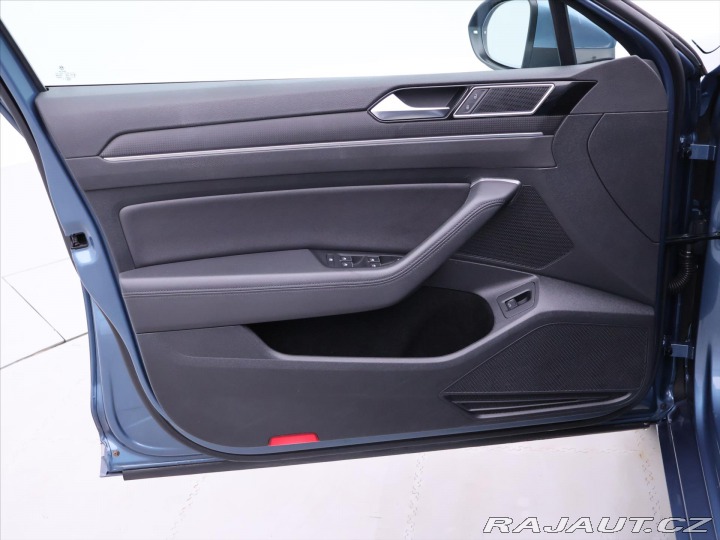 Volkswagen Passat 2,0 TDI 110kW Highline LE 2015