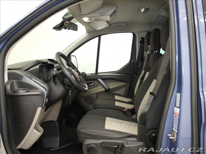 Ford Tourneo Custom 2,2 TDCi 92kW 9-míst ČR.D 2013