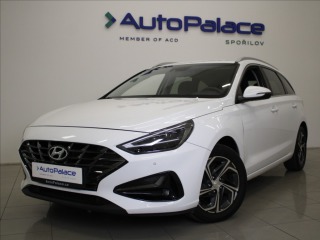 Hyundai i30 1,6 CRDi Smart KAMERA LED