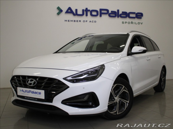 Hyundai i30 1,6 CRDi Smart KAMERA LED 2021
