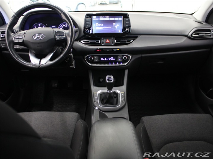 Hyundai i30 1,6 CRDi Smart KAMERA LED 2021