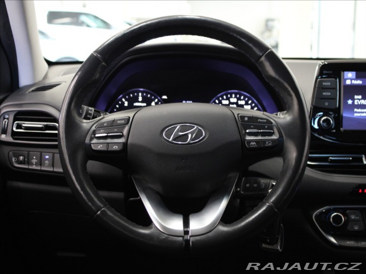 Hyundai i30 1,6 CRDi Smart KAMERA LED 2021