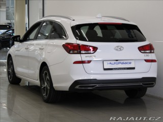 Hyundai i30 1,6 CRDi Smart KAMERA LED 2021