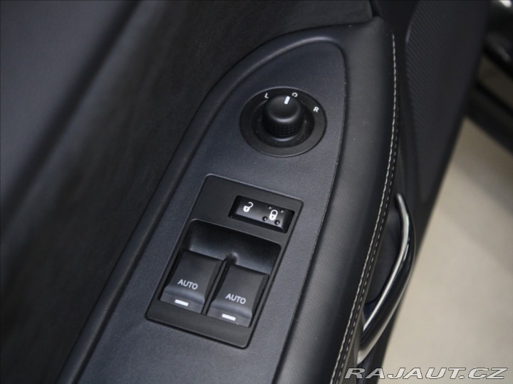 Dodge Challenger 6,1 SRT-8 431k.AT 41 860k 2010