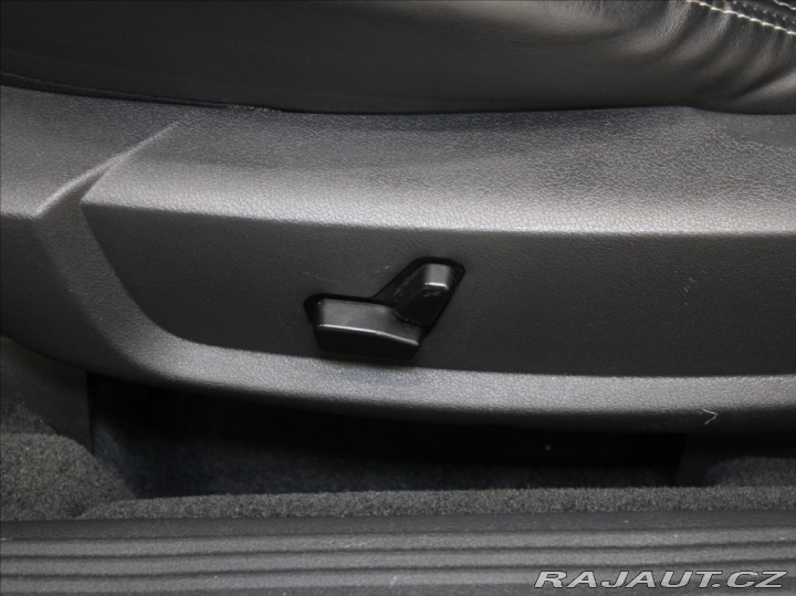 Dodge Challenger 6,1 SRT-8 431k.AT 41 860k 2010