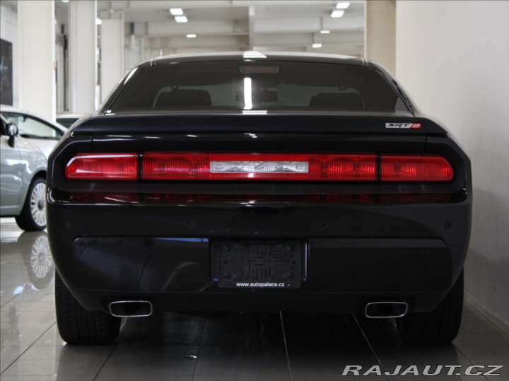 Dodge Challenger 6,1 SRT-8 431k.AT 41 860k 2010