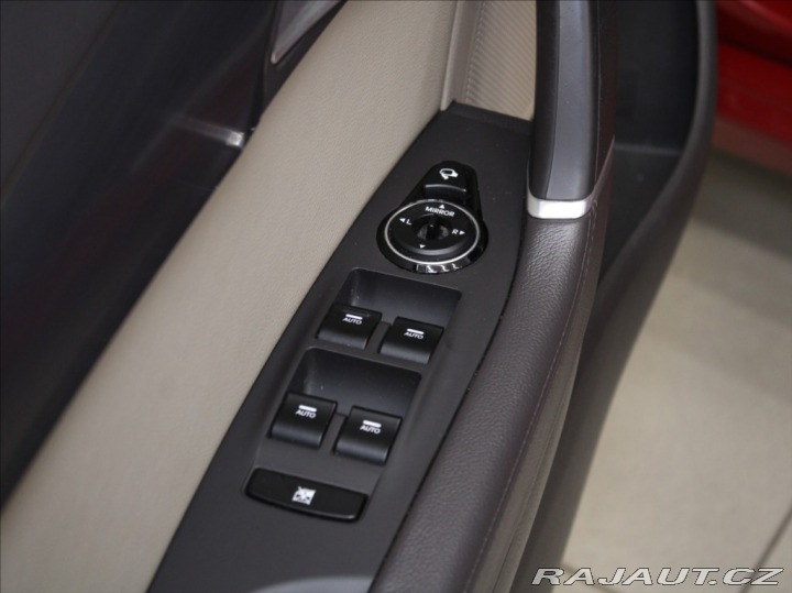 Hyundai i40 1,7 CRDi Premium Pano.Taž 2014