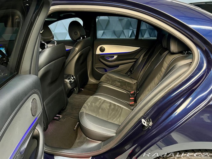 Mercedes-Benz E 220d 4MATIC AMG, NAVI, LE 2018