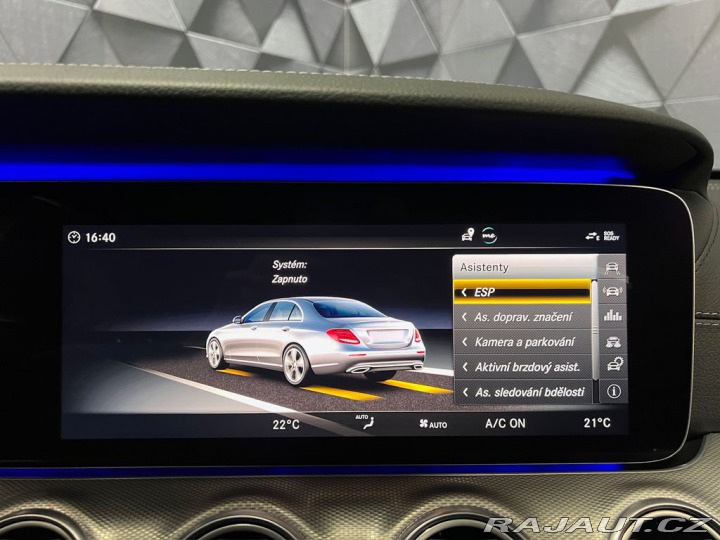 Mercedes-Benz E 220d 4MATIC AMG, NAVI, LE 2018