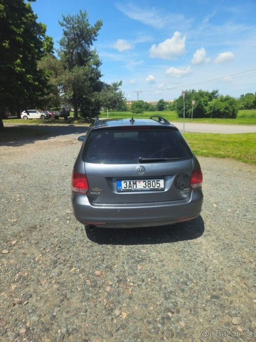 Volkswagen Golf 1,6 od přímého majitele