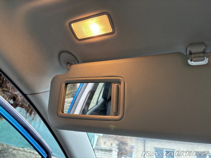 Toyota Auris 1,6 97 kW, původ Česká 1800