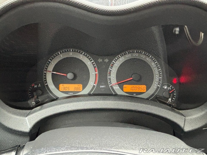 Toyota Auris 1,6 97 kW, původ Česká 1800