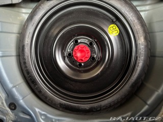 Toyota Auris 1,6 97 kW, původ Česká 1800
